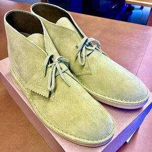 Clarks Desert Boots - never worn - new with box